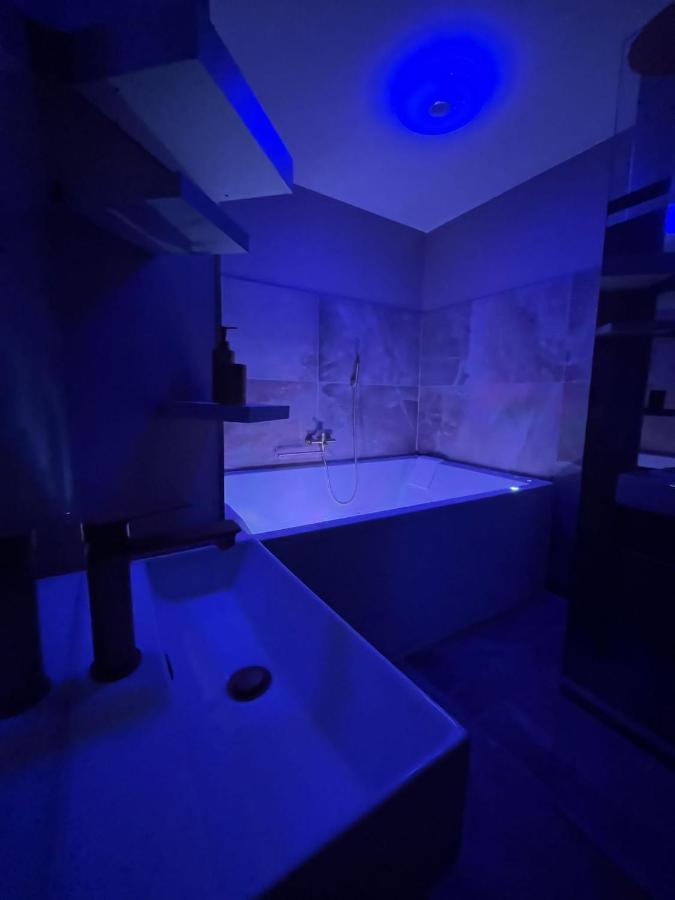 Love Room Mille Et Une Nuits Narbonne Exterior photo